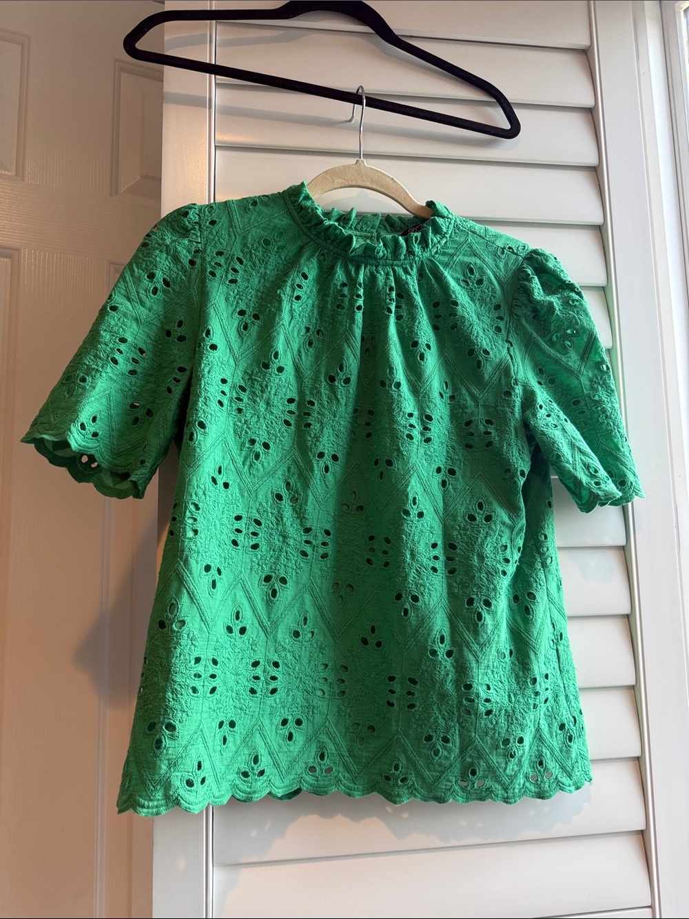 Women's Eyelet Ruffle-Neck Top in Green